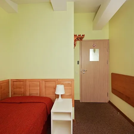 Sleep In Bed & Breakfast 3*